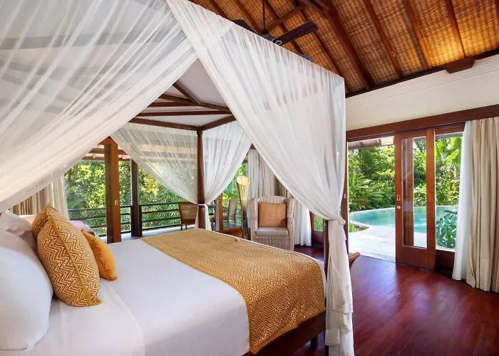 別荘 Bunga Wangi, 3 Bedrooms, Canggu, Bali Style
