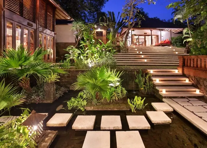 別荘 Bunga Wangi, 3 Bedrooms, Canggu, Bali Style チャングー