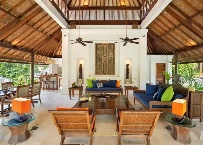 Bunga Wangi, 3 Bedrooms, Canggu, Bali Style 別荘 チャングー